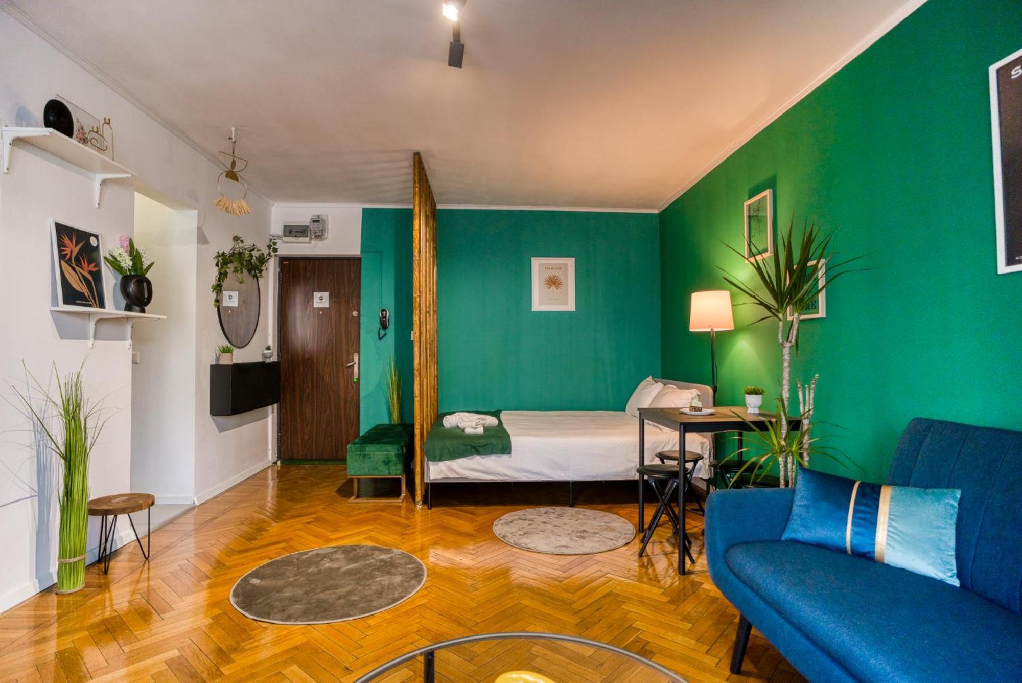 Hacienda Royal Palace - Central Designer Apartment Bukares Bagian luar foto
